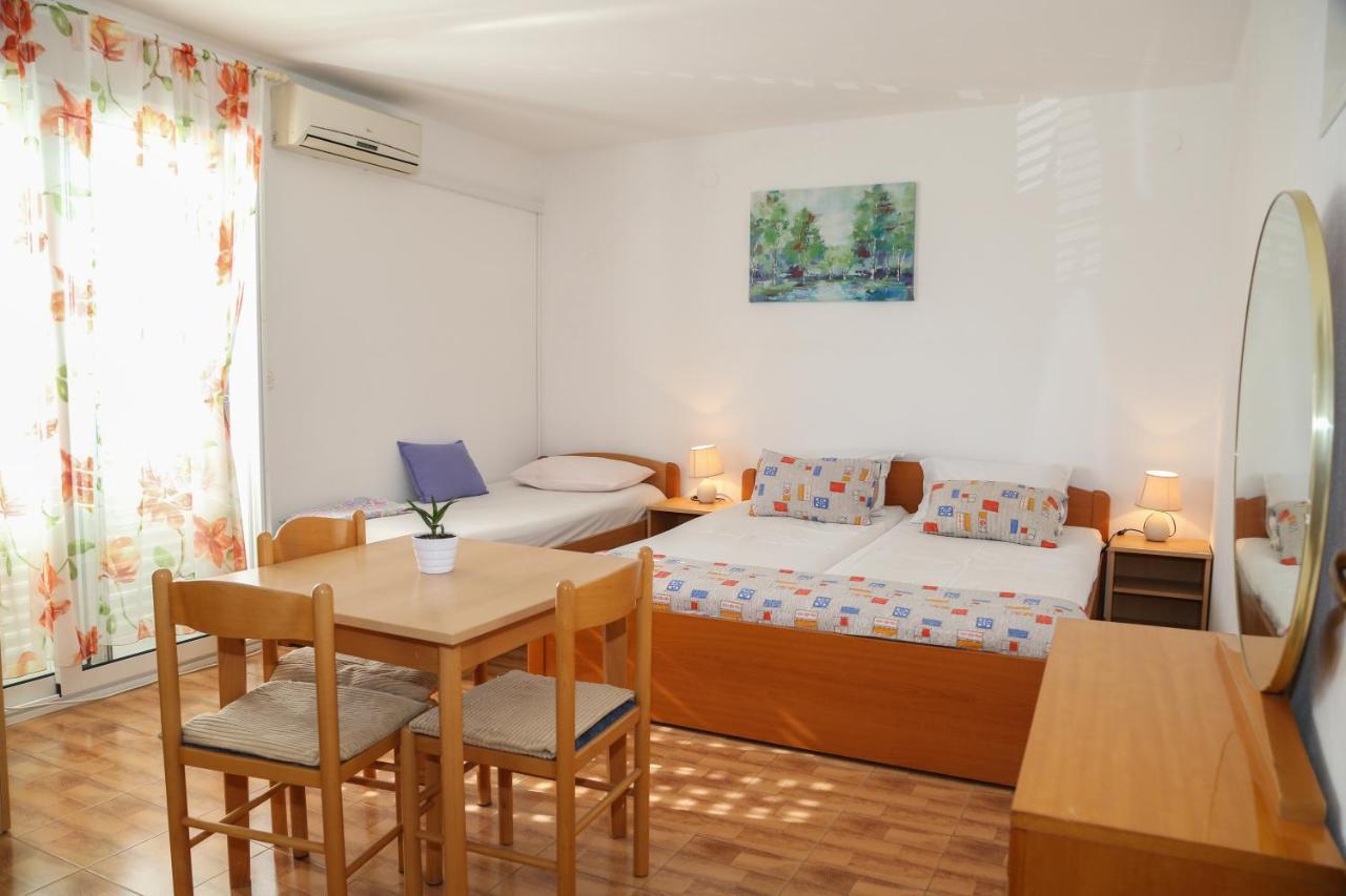 Apartments Butkovic フヴァル エクステリア 写真
